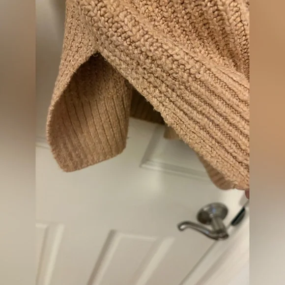 Rachel Zoe Oversized Mock Neck Chunky Knit Sweater - Picture 8 of 13